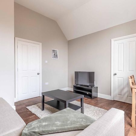 Cosy Central Windsor Apartment & Free Parking! Εξωτερικό φωτογραφία